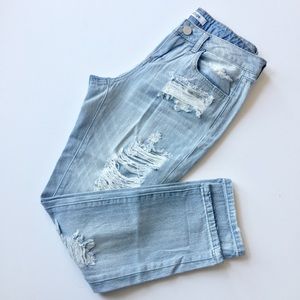 Destroyed Boyfriend Jeans